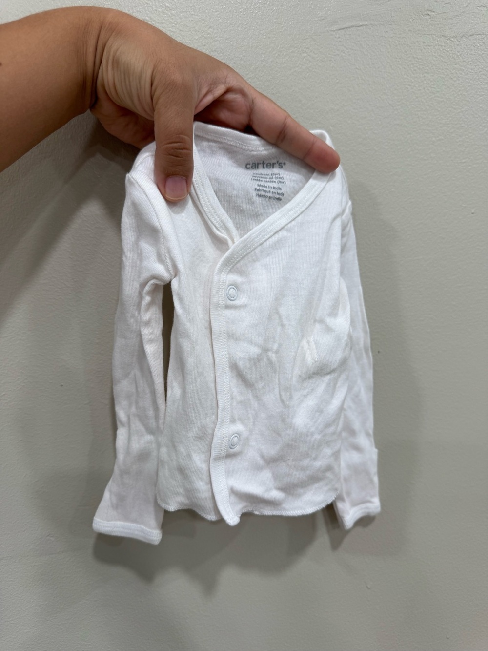 Carter’s newborn long sleeve side snap tee size NB